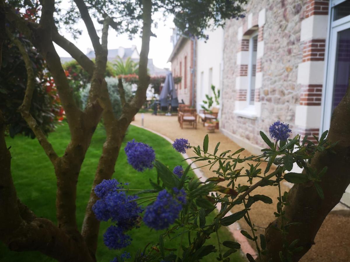 Chambres D'Hotes "Le Clos De La Baie" Paimpol Exterior photo